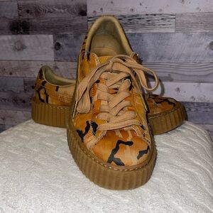 Pre-owned…Puma Creepers by Rihanna Fenty Camo…